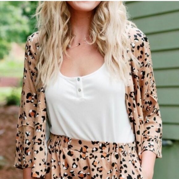 saltwater LUXE Women’s leopard Garvey blazer jacket size small.  EUC! - Picture 2 of 10